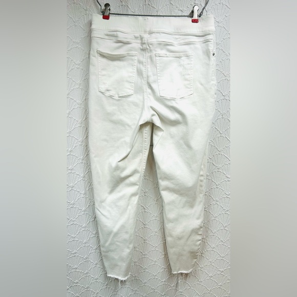 Spanx Large Distressed White Skinny Jeans - Picture 4 of 11